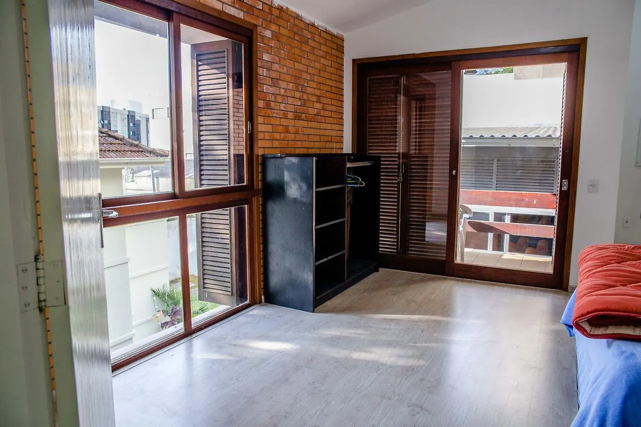 Piano B&B + Coworking Porto Alegre